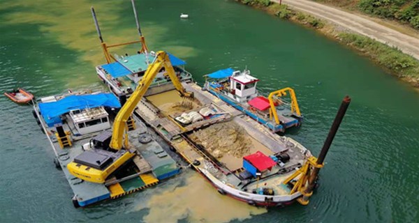 青州市启航疏浚机械设备有限公司水上挖机平台船性能工作效率如何